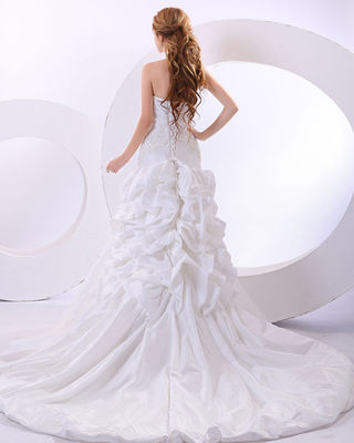 সেক্সি গভীর V Halter ঘাড় বিবাহের পোশাক দীর্ঘ লেজ বিয়ের পোশাক